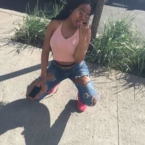 Meet your Posher, Oneka